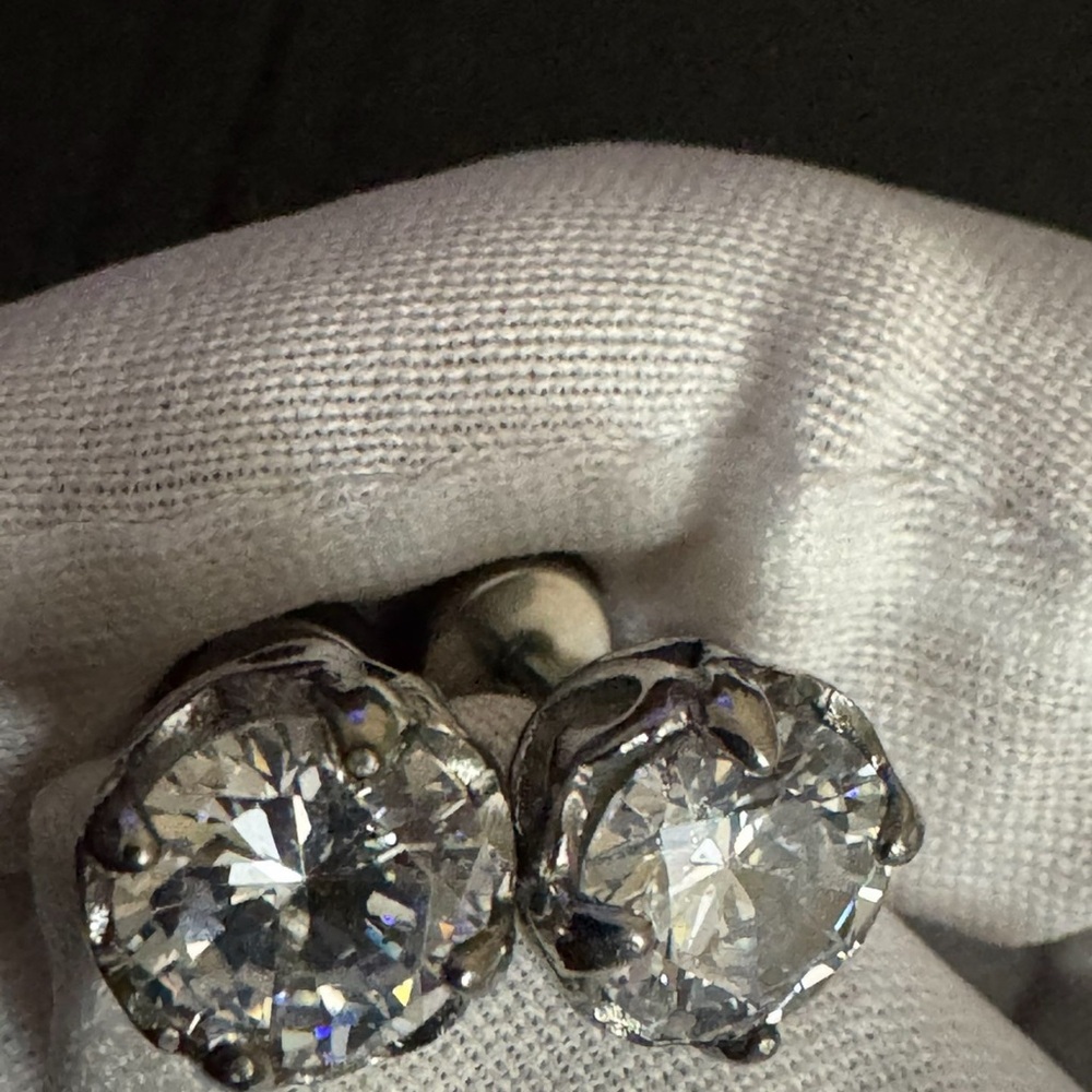Heart Shaped Silver Stud Earring